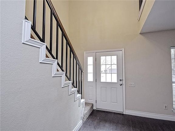 2nd image of 16944 Cactus Blossom Dr