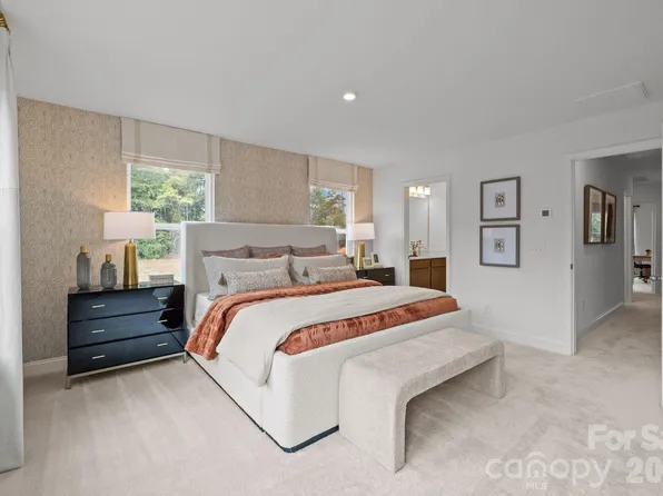 7643 Ethora Way, Charlotte, NC 28216