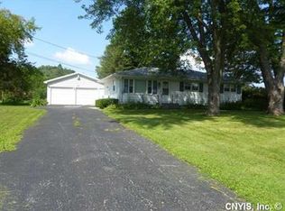 1028 Palmer Dr, Canastota, NY 13032