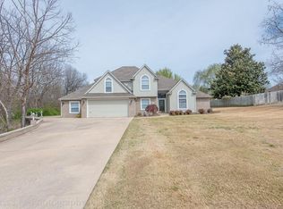 2512 Cimmaron Ave, Springdale, AR 72762
