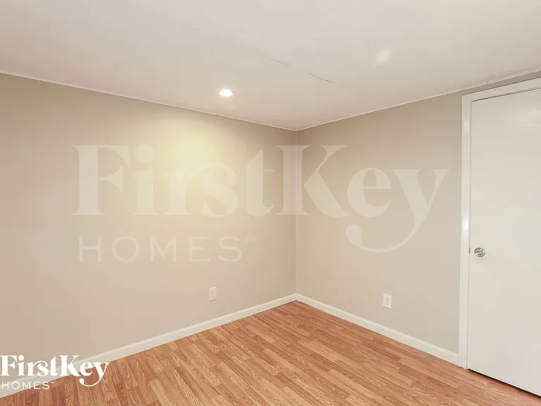 4800 N Wallace Ave — Photo 14