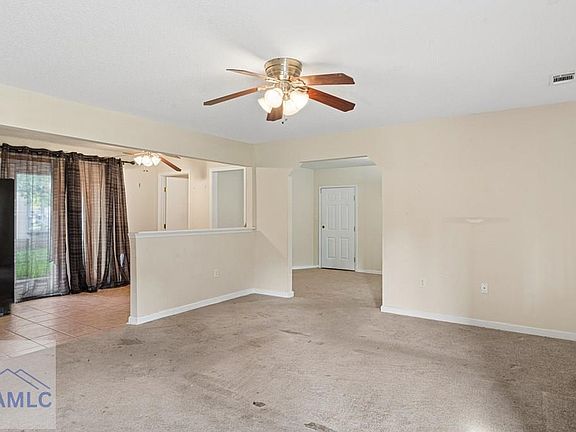 3rd image of 2135 Mississippi Ave