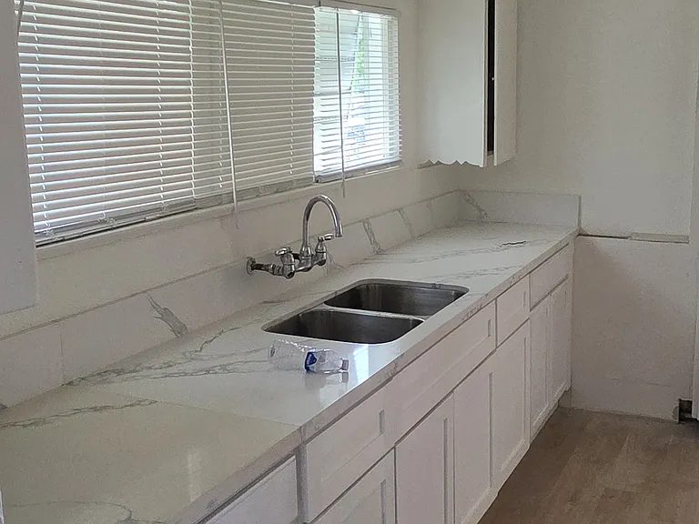 6828 Marlow Ave — Photo 2