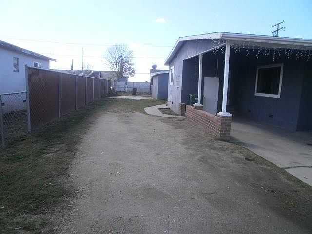 2nd image of 21103 Aster Ave