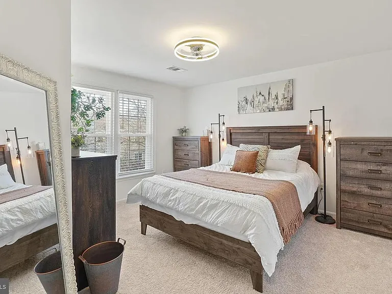 7680 Wolford Way — Photo 11