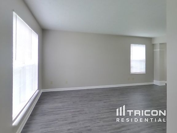 3rd image of 5317 Mesa Verde Dr