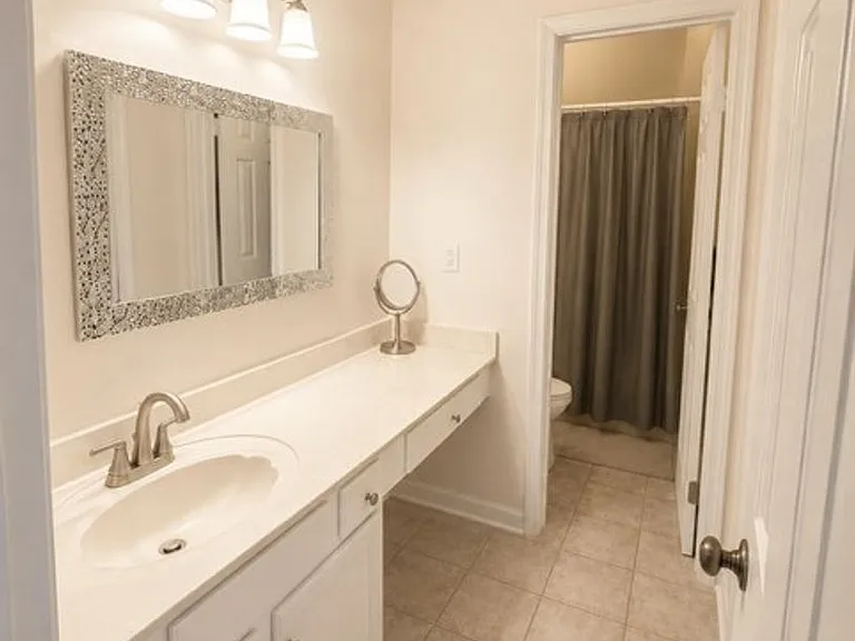 401 Harbour Point #302 — Photo 7