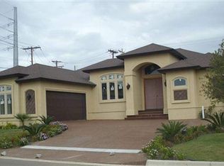 8515 Plantation East Dr, Laredo, TX 78045