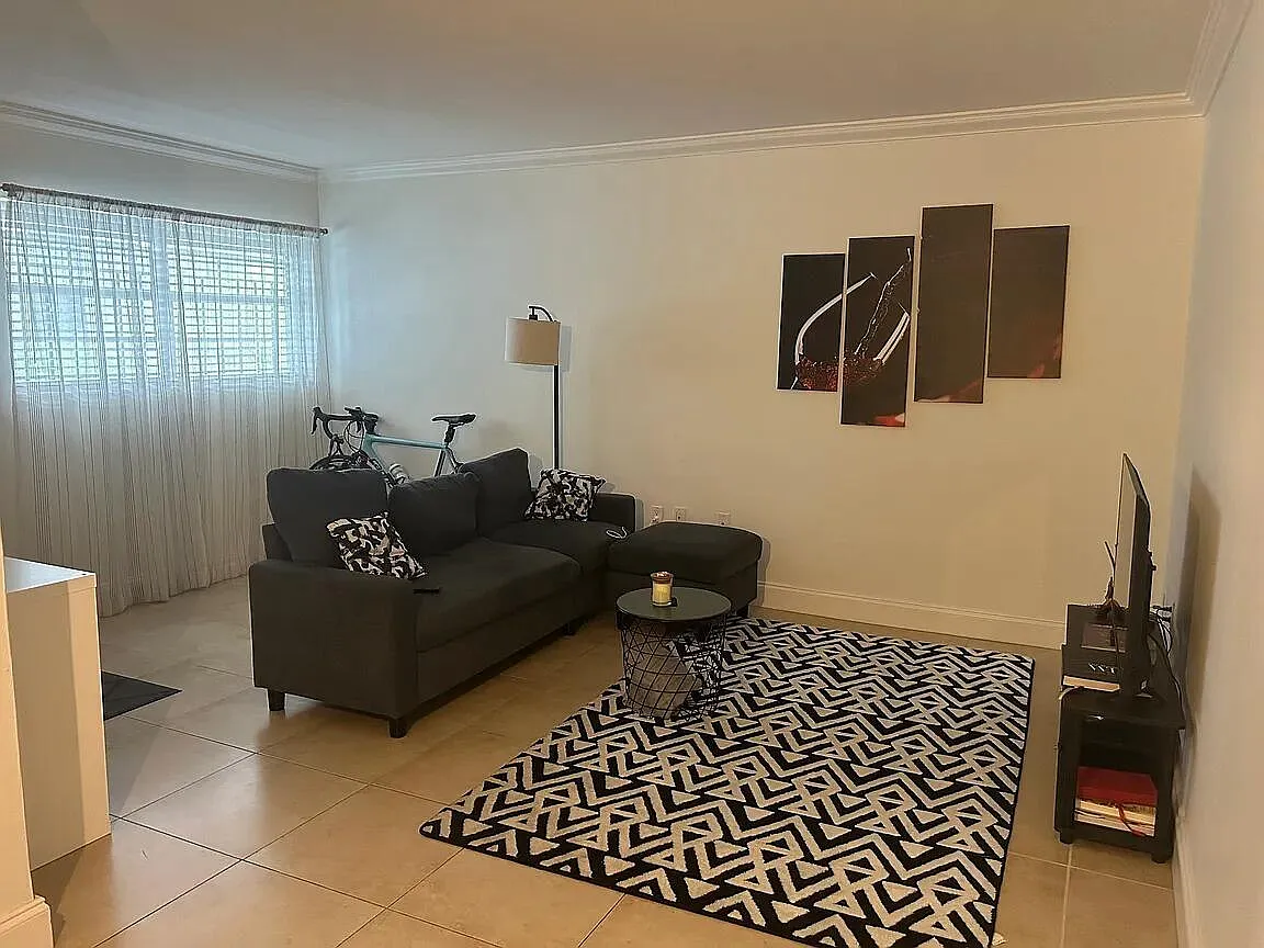 1 bed, 1.0 bath, 611 sqft, $1,900 — Photo 4