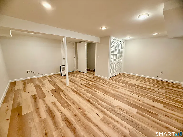 562 Oak Ave #562 — Photo 18