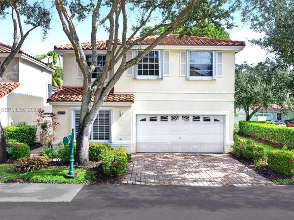 967 Azure Ln, Weston, FL 33326