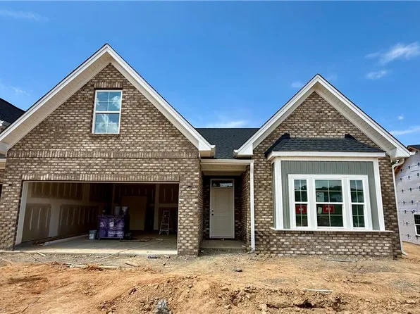 264 Yarrow Dr, Lexington, NC 27295