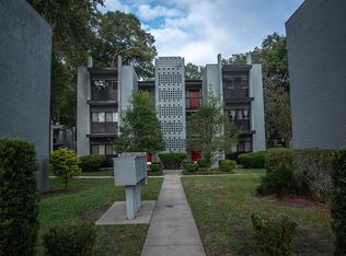 415 NW 39th Rd APT F, Gainesville, FL 32607