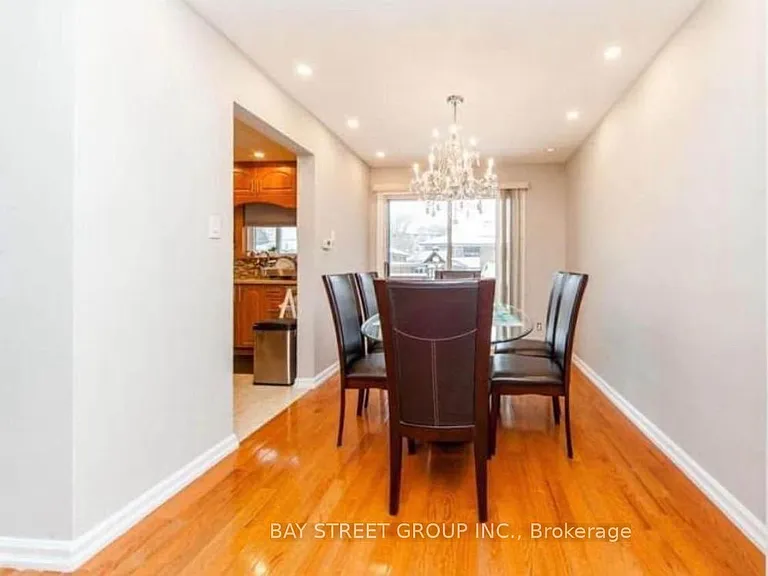 57 Medway Cres #UPPER FLOOR — Photo 5
