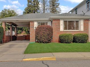 1070 Corporation St, Beaver, PA 15009