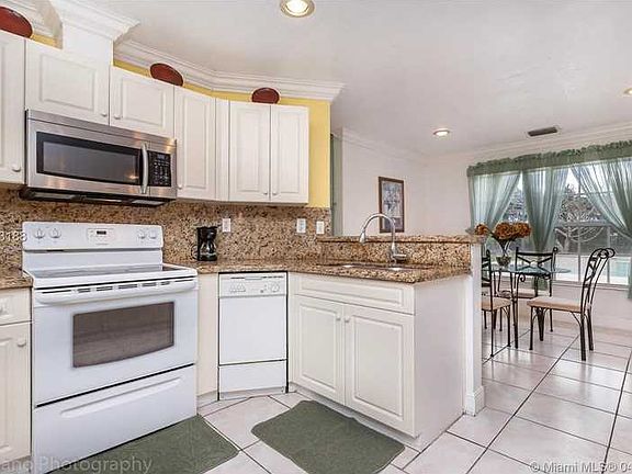 5th image of 12380 NW 28th Ct
