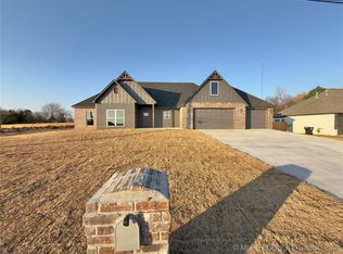 26205 E 105th St, Broken Arrow, OK 74014