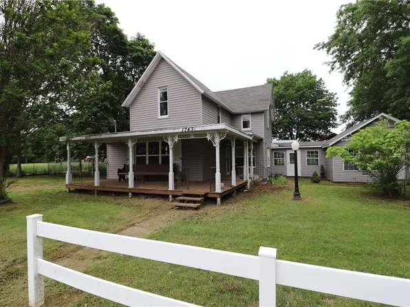 1743 E New Hope Rd, Rogers, AR 72758