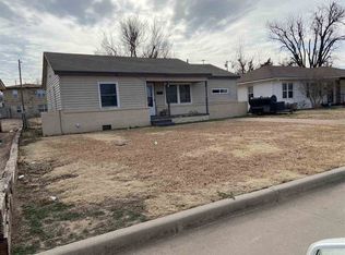 614 SW Arbuckle Ave, Lawton, OK 73501