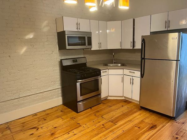 1082 Pacific St #2F