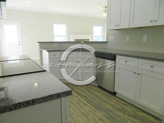5th image of 208 London Ct