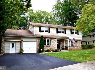 1483 Strathmann Dr, Southampton, PA 18966
