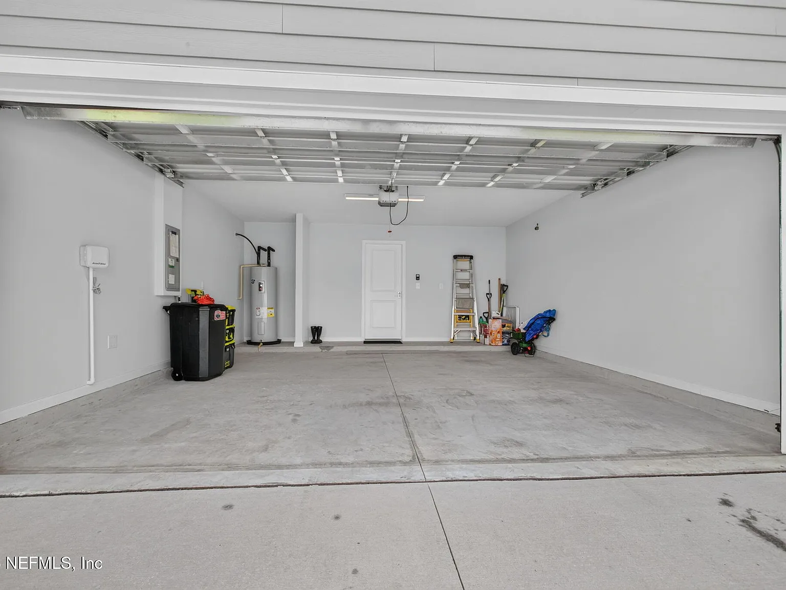 4 bed, 2.5 bath, 1785 sqft, $2,200 — Photo 4
