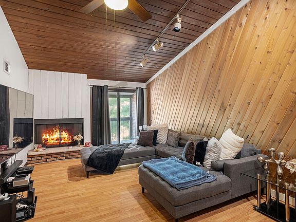 2nd image of 14505 Central Ct #Penthouse 4