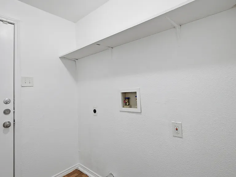 2538 Stovall Dr — Photo 23
