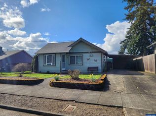 208 S Swiegle Ave, Molalla, OR