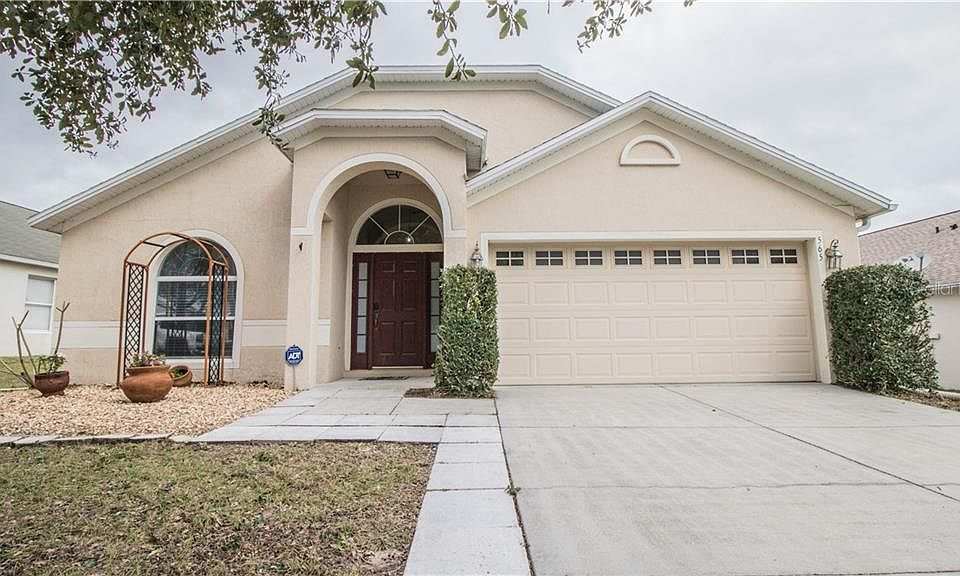 1st image of 565 Delancey Dr