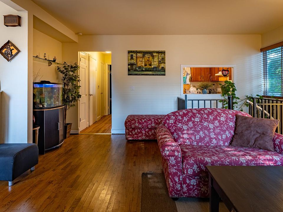Living area.