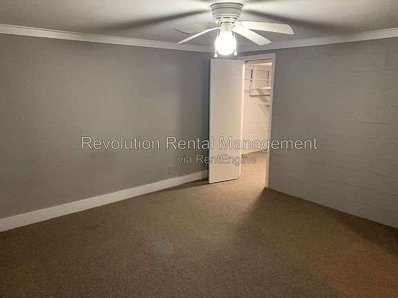 3rd image of 138 Tye St SE APT 3