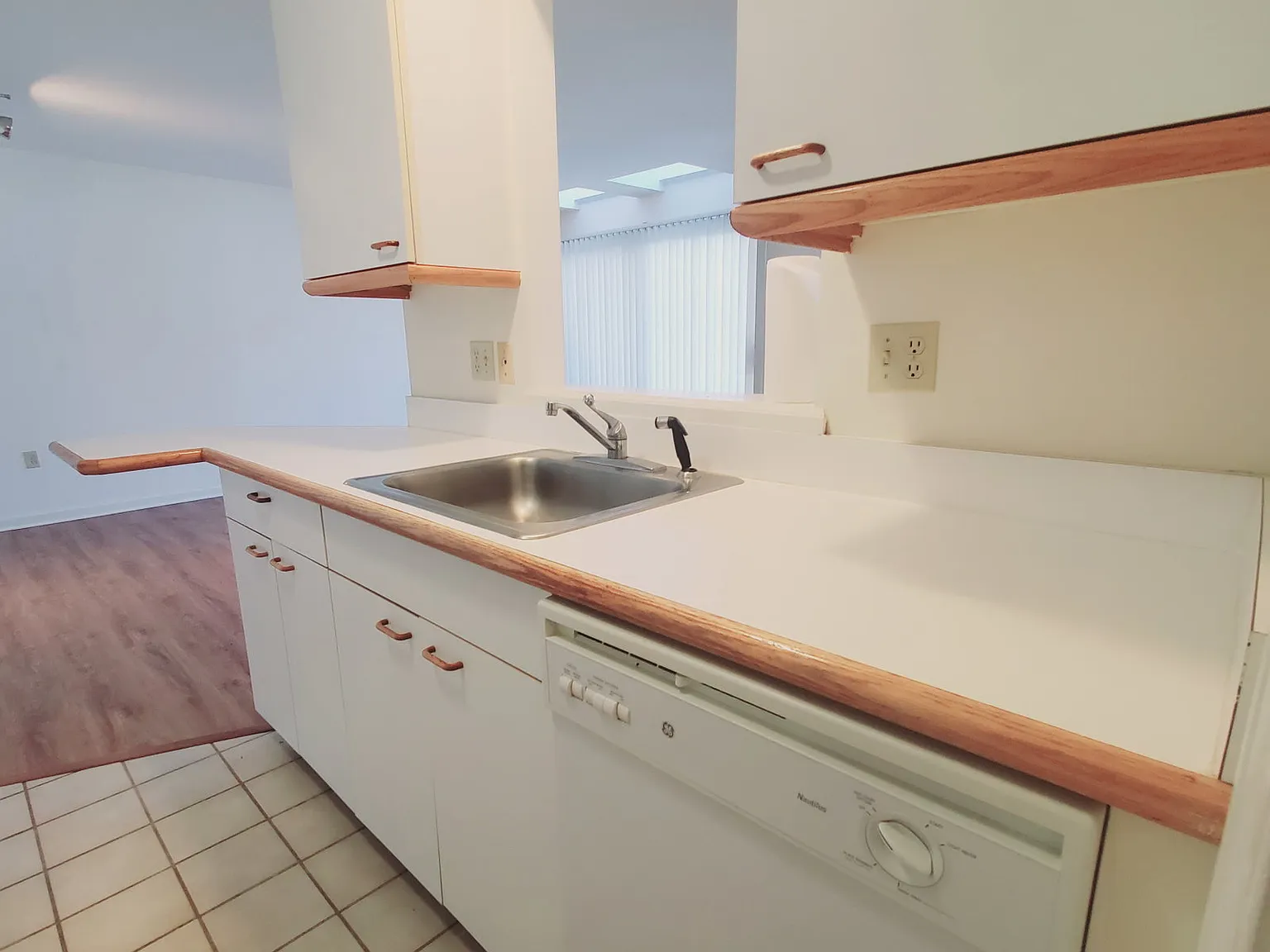 1 bed, 1.0 bath, 840 sqft, $2,000 — Photo 3