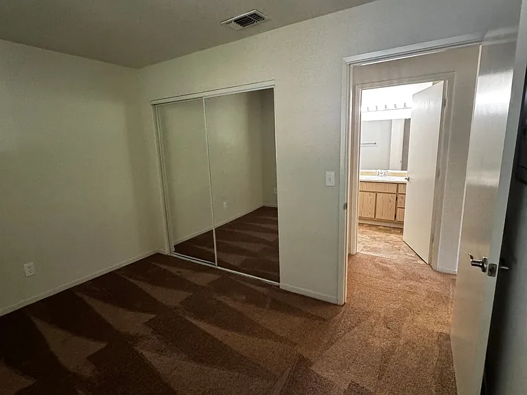 Whispering Oaks — Photo 31