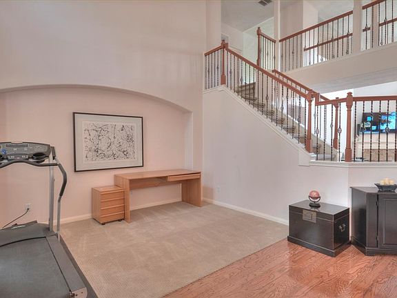 4th image of 11604 Bay Ledge Dr