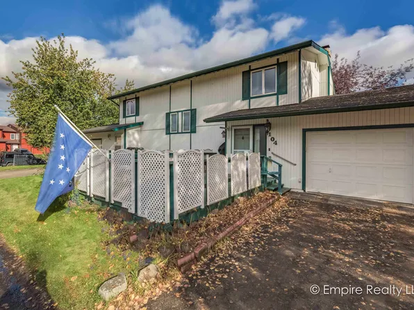 104 Hickory Dr, Fairbanks, AK 99709