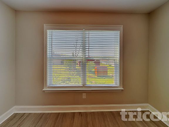 4th image of 1868 Providence Ct