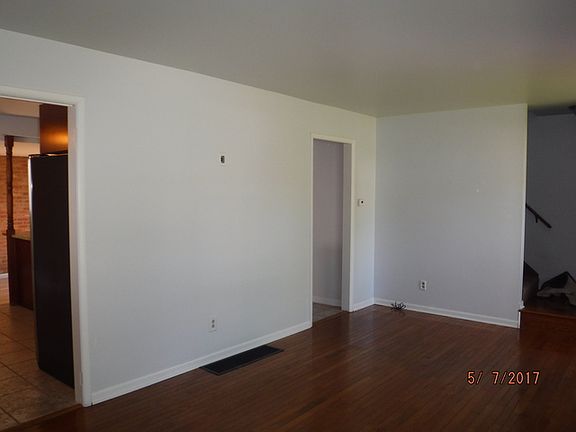 4th image of 328 E Rose St