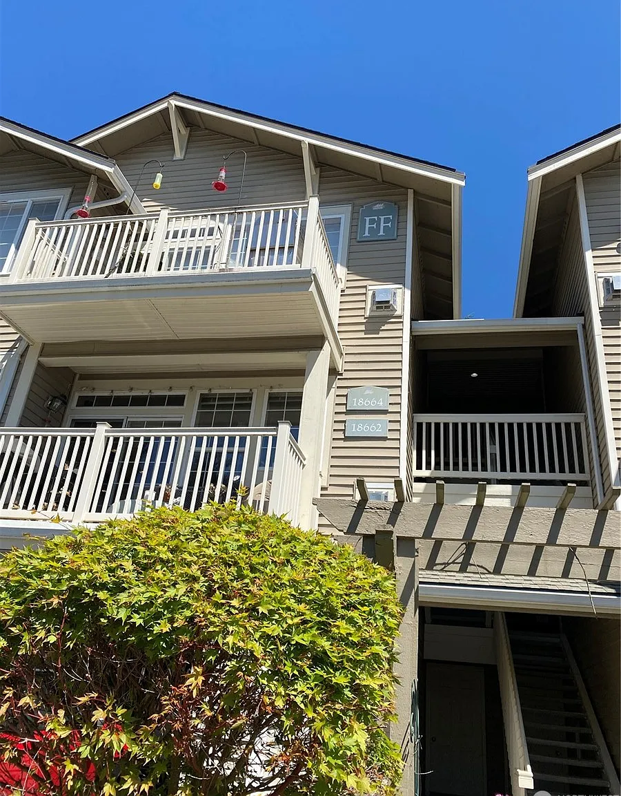 2 bed, 1299 sqft, $3,000 — Photo 3