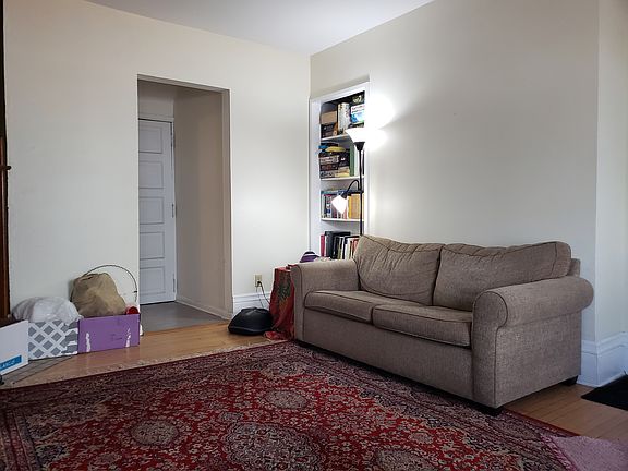 4th image of 321 W Wilson St APT 2
