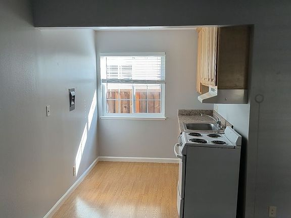 3rd image of 2970 Magliocco Dr APT 2
