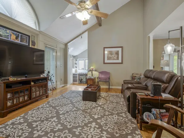 3500 Highway 48 N, Charlotte, TN 37036