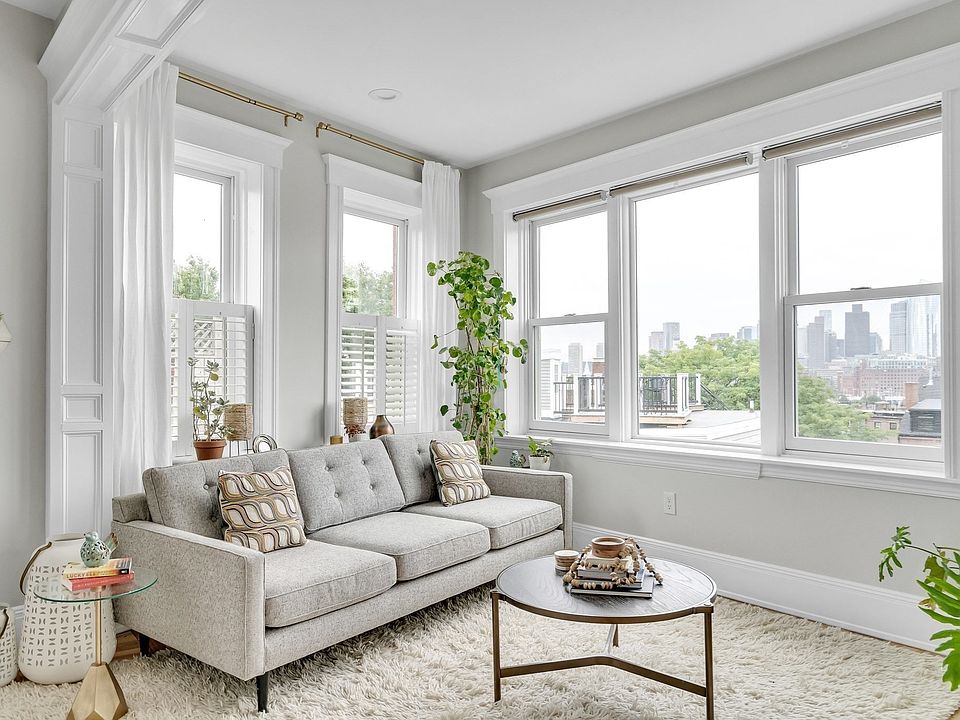 1st image of 64 Chestnut St APT 4