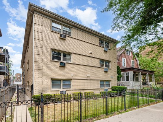 1238 W Pratt Blvd APT 1A, Chicago, IL 60626