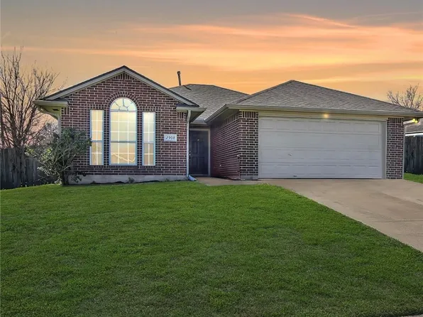 2908 Jenna Ct, Bryan, TX 77802