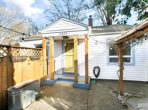 11420 Roseberg Avenue S, Burien, WA 98168