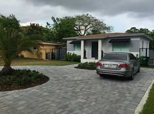 6937 SW 83rd Pl, Miami, FL 33143