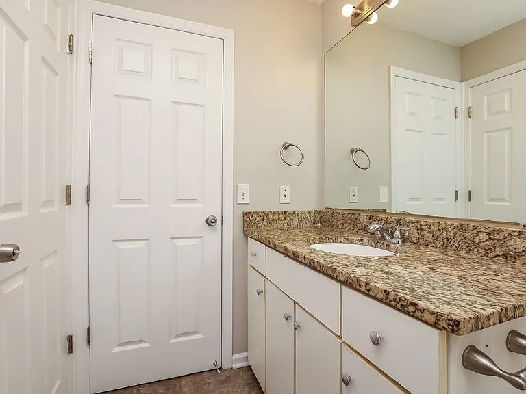 2611 Hawk Eye Ct — Photo 16