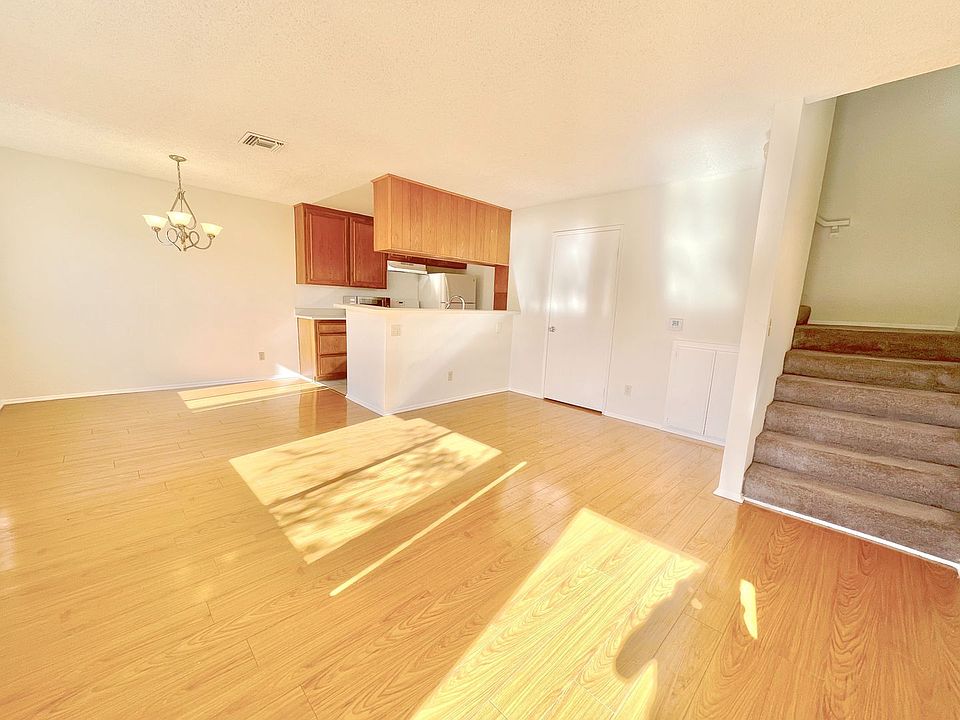 1st image of 5309 Riverton Ave #7